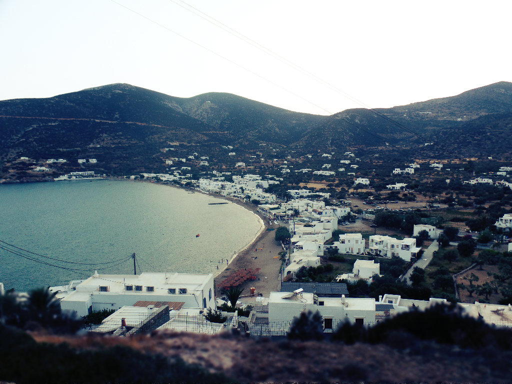 Πλατύς Γιαλός