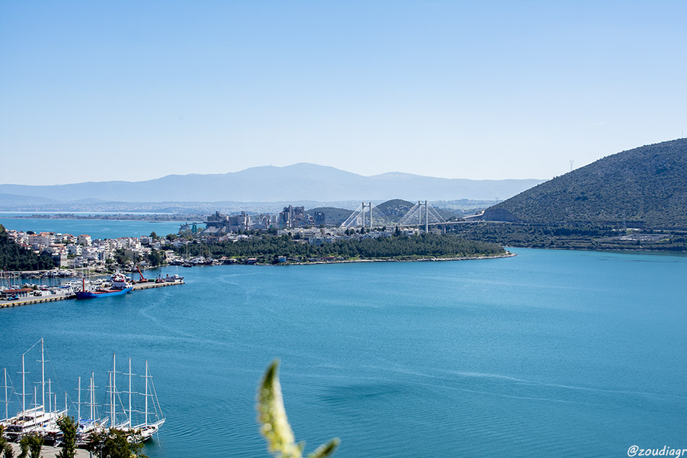Η κρεμαστή γέφυρα της Χαλκίδας Η κρεμαστή γέφυρα της Χαλκίδας