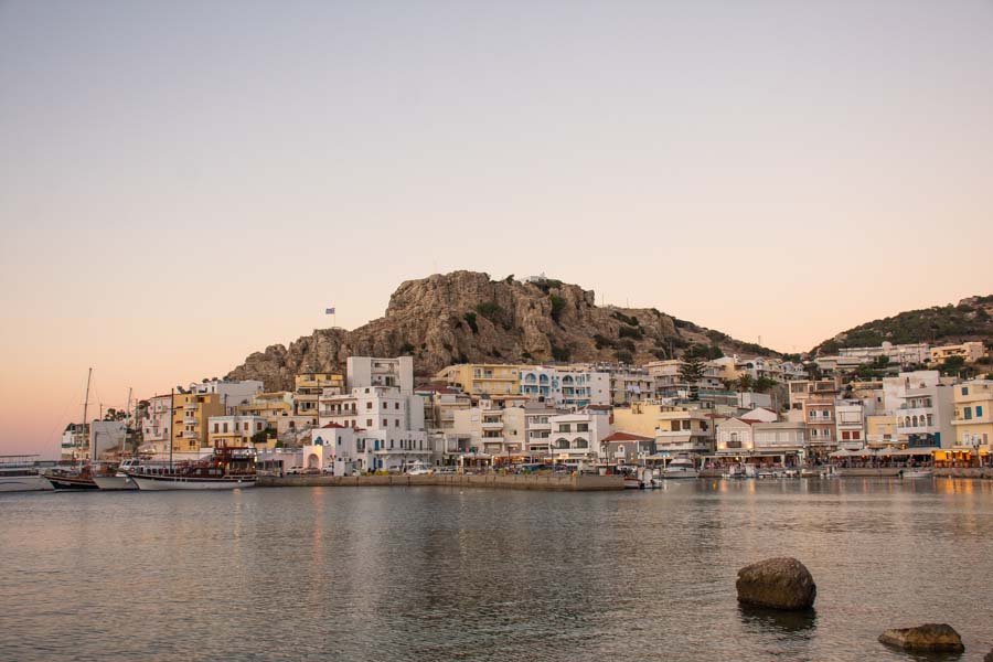 Κάρπαθος λιμάνι - Πηγάδια